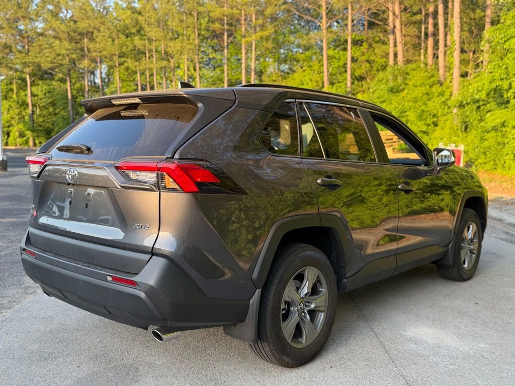 Used 2025 Toyota RAV4 XLE w/ Convenience Package FWD image 3