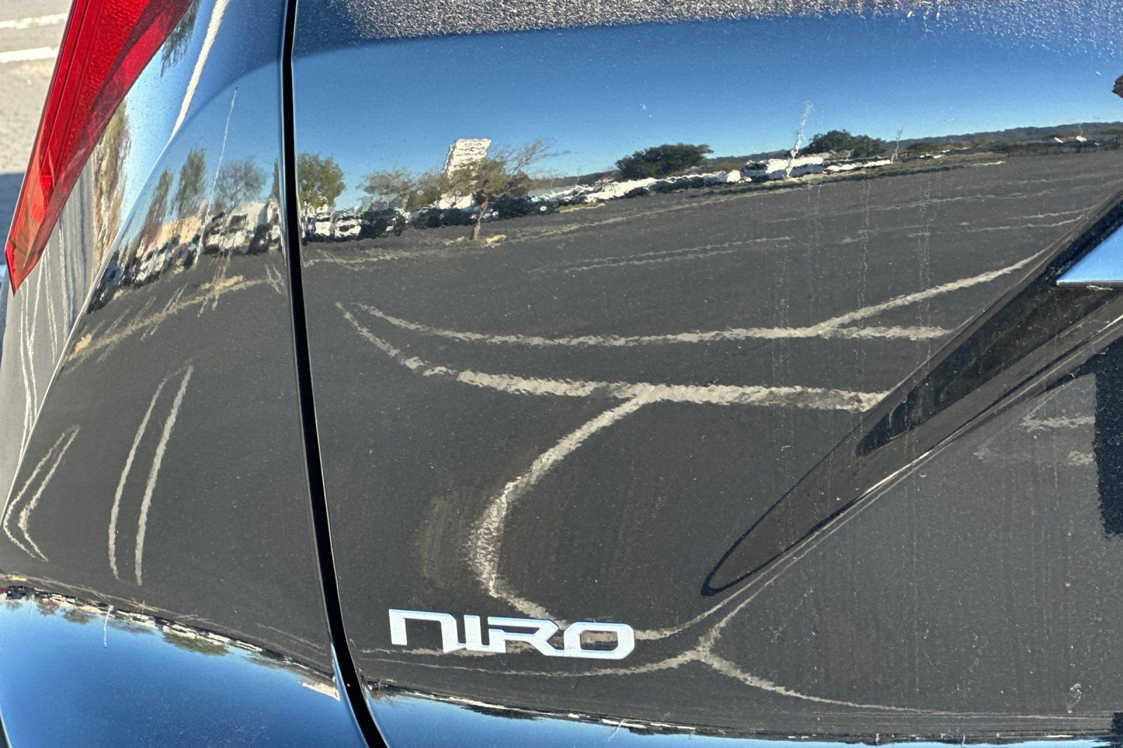 Certified 2025 Kia Niro EX w/ EX Cold Weather Package image 52