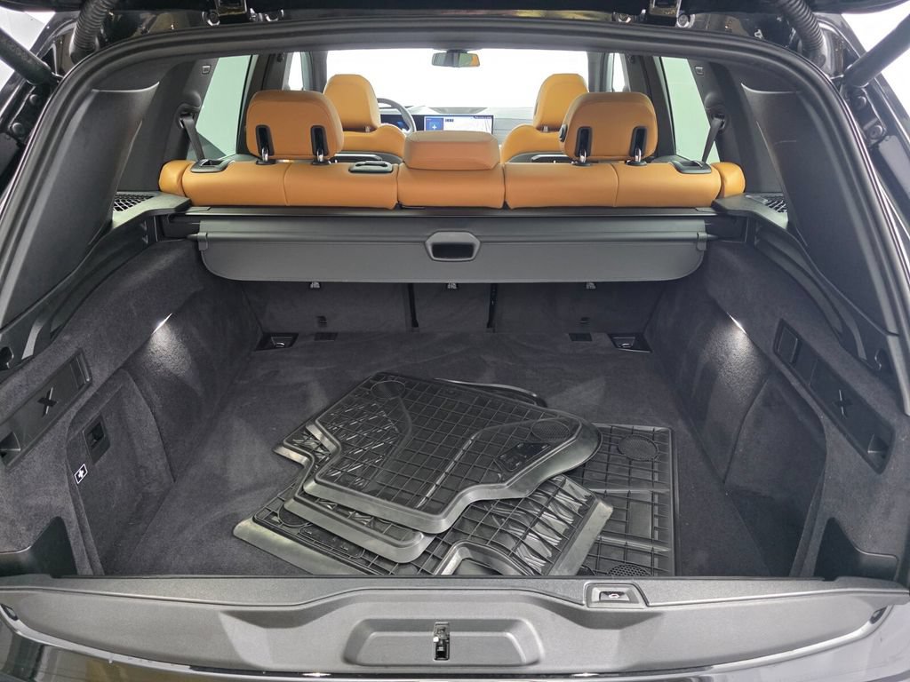 Certified 2025 BMW X5 sDrive40i w/ Premium Package RWD image 16