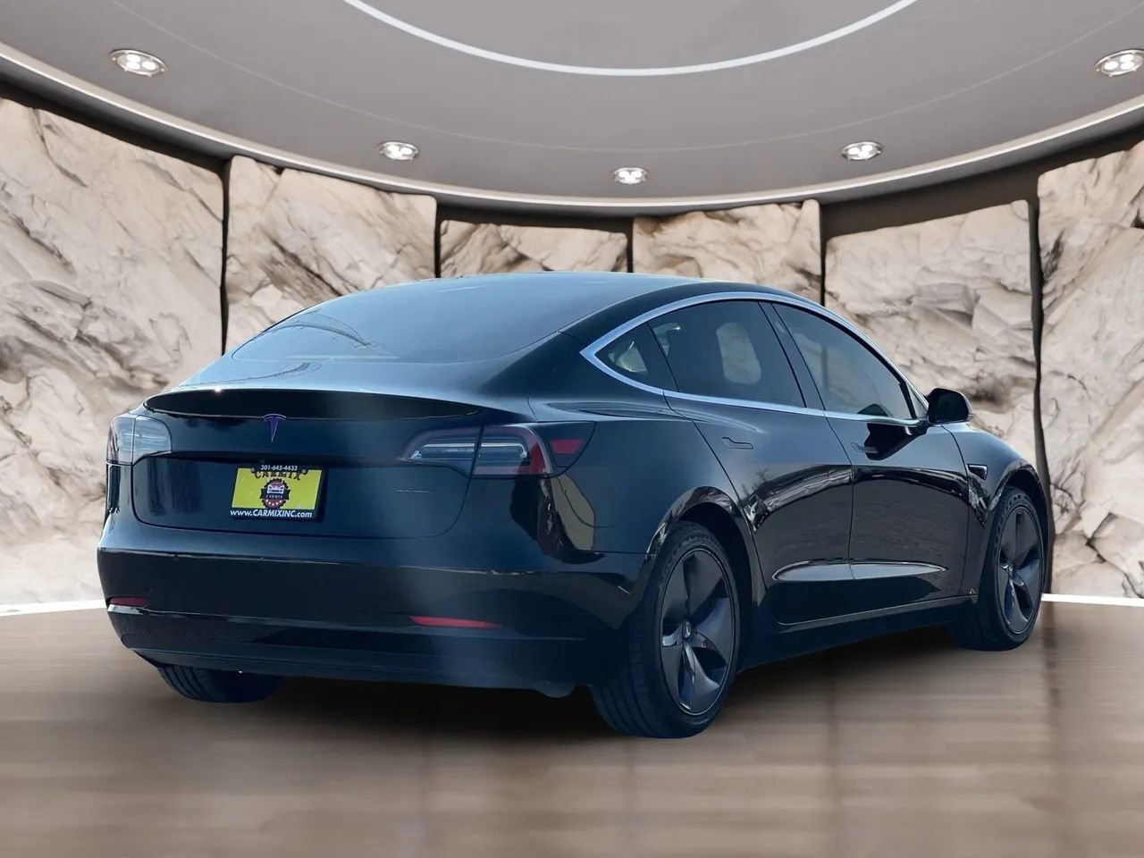 Used 2019 Tesla Model 3 Standard Range Plus image 5