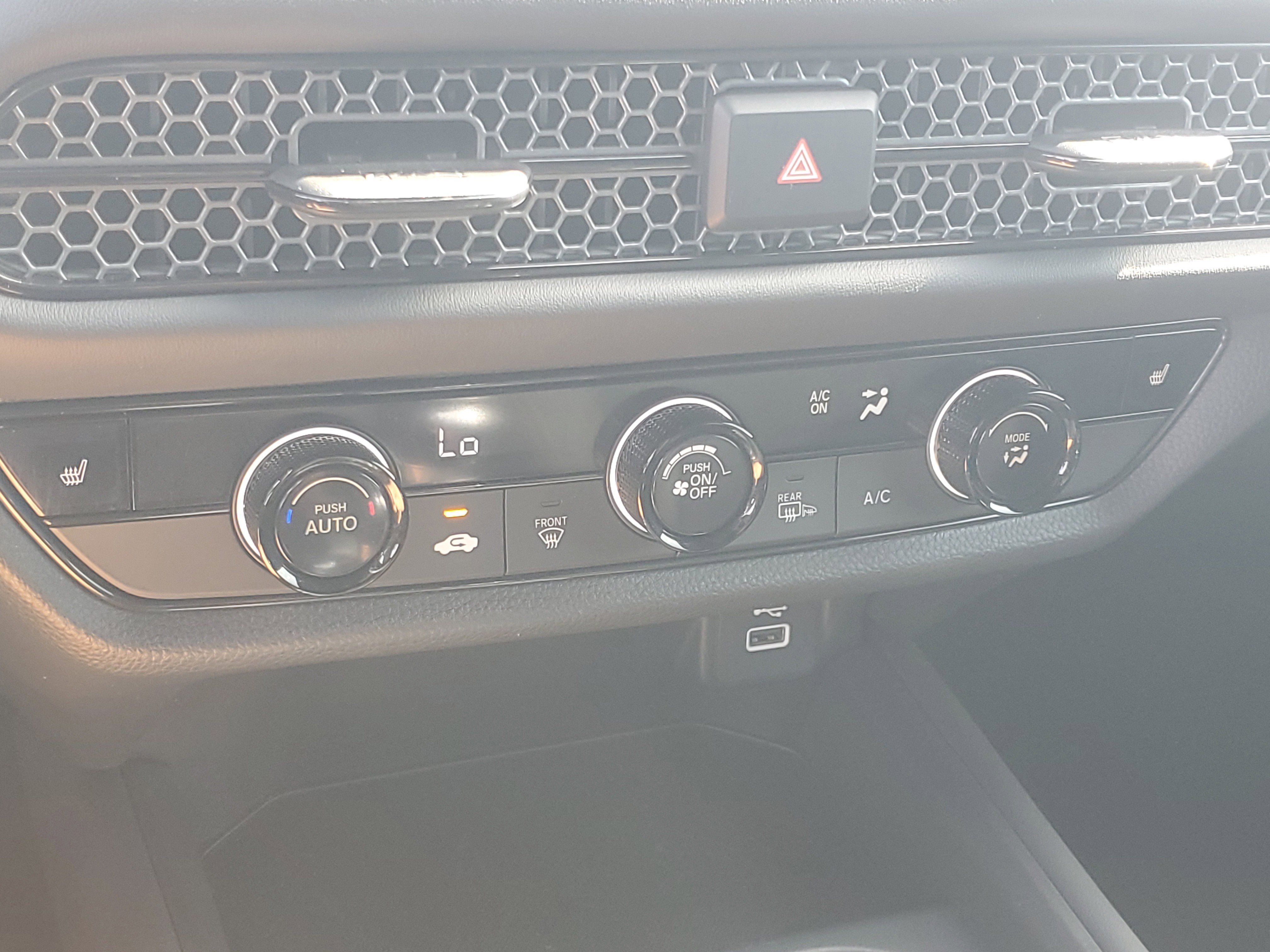 Certified 2024 Honda HR-V Sport image 27