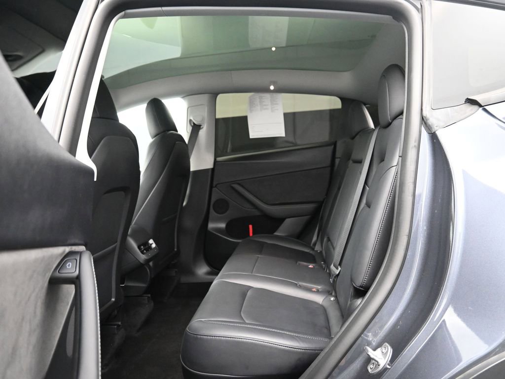 Used 2022 Tesla Model Y Performance AWD/4WD image 15