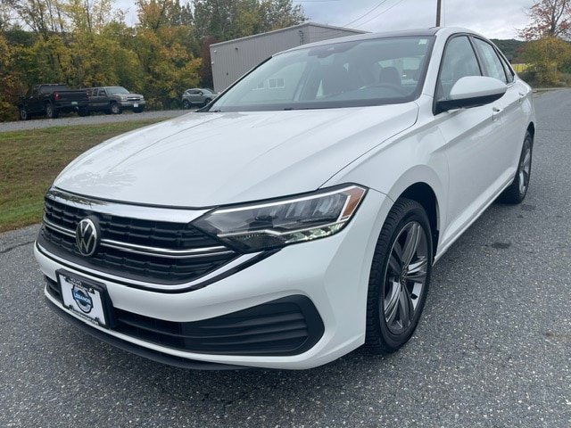 Used 2022 Volkswagen Jetta SE