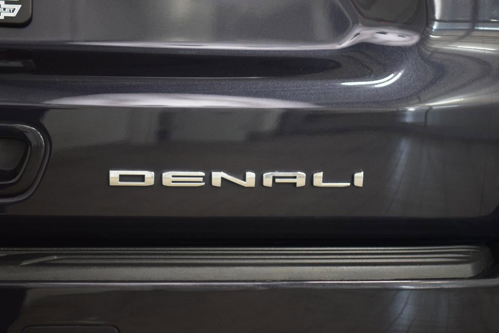 Used 2024 GMC Yukon XL Denali w/ Advanced Technology Package image 23