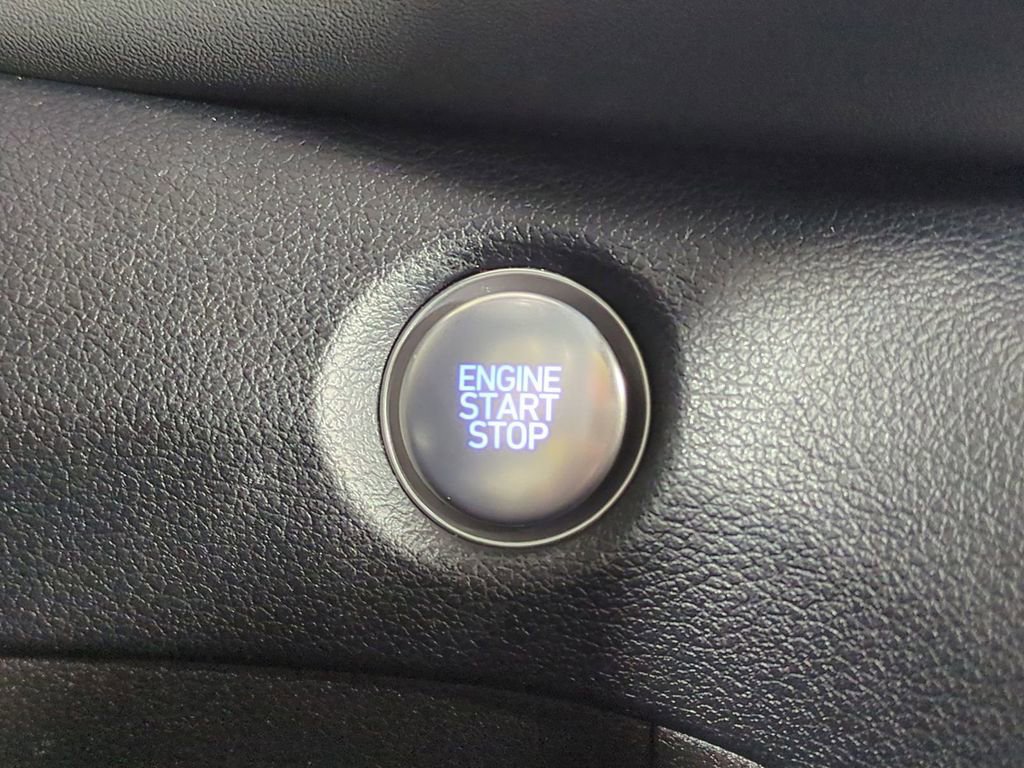 Used 2023 Hyundai Santa Fe SEL image 37