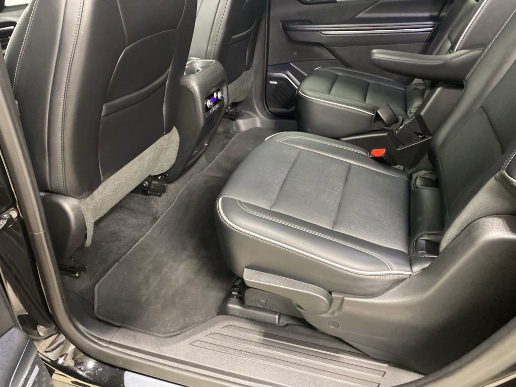 Used 2025 Buick Enclave Preferred image 22