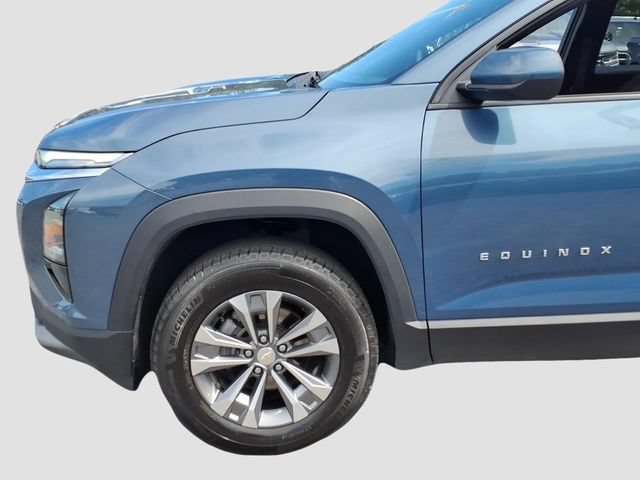 Used 2026 Chevrolet Equinox LT AWD/4WD image 24