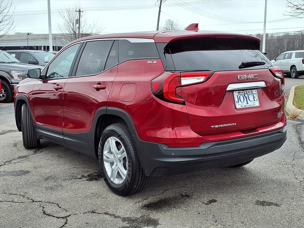 Certified 2022 GMC Terrain SLE image 32
