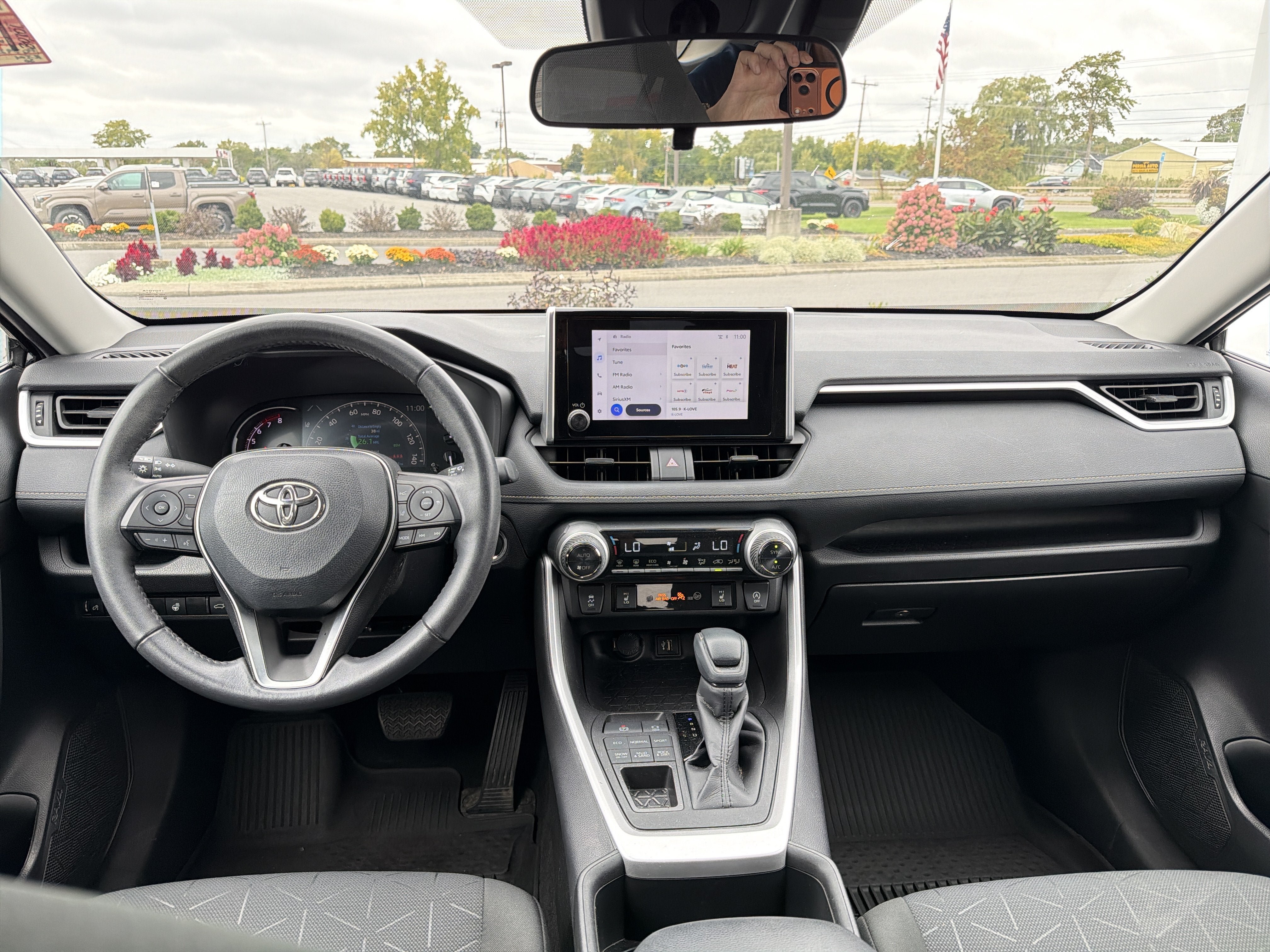 Used 2023 Toyota RAV4 XLE w/ Convenience Package AWD/4WD image 12