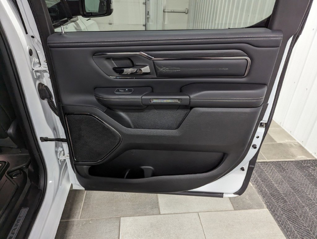 Used 2024 RAM 1500 Limited w/ Body Color Bumper Group AWD/4WD image 29