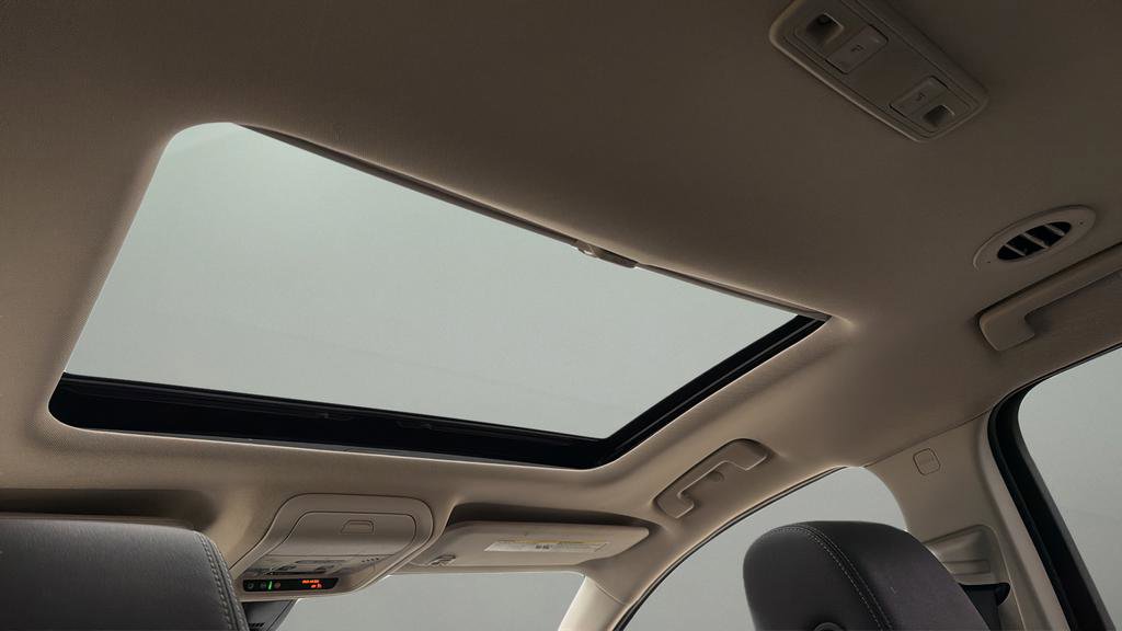 Used 2023 GMC Acadia Denali w/ Black Diamond Edition image 25