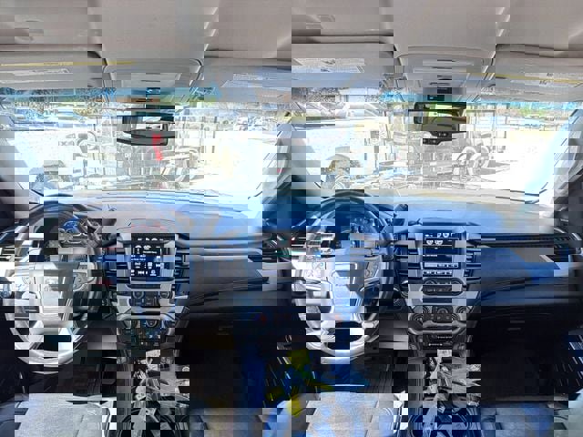 Used 2018 GMC Yukon XL SLT image 17