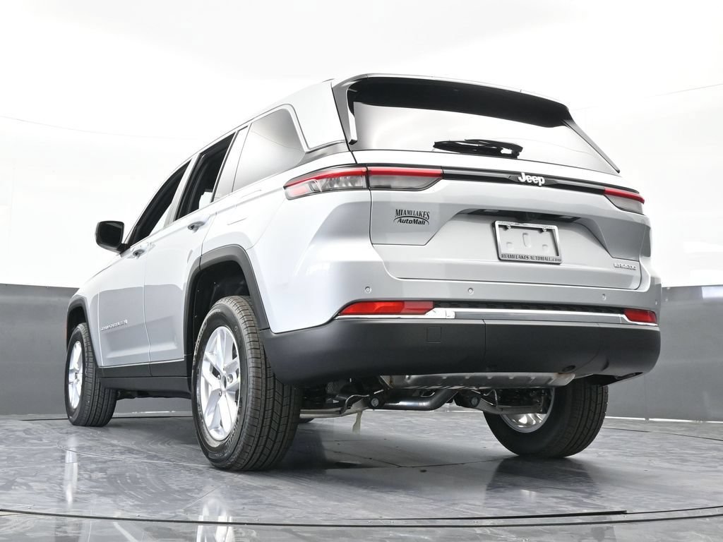 New 2026 Jeep Grand Cherokee Laredo X RWD image 52