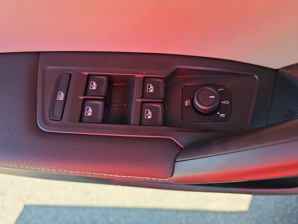 Used 2024 Volkswagen Tiguan S FWD image 32