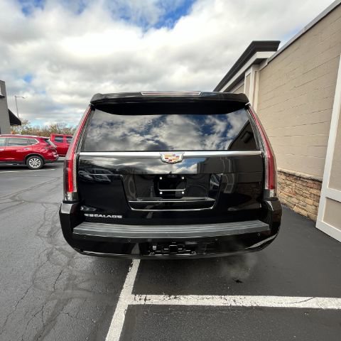 Used 2018 Cadillac Escalade Luxury image 8