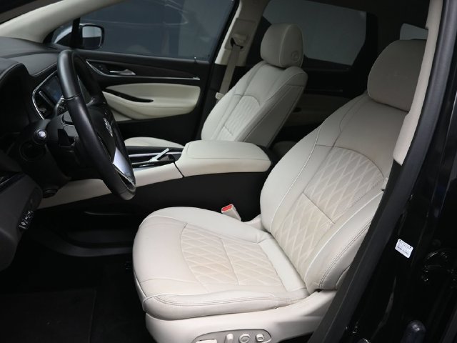 Used 2024 Buick Enclave Avenir FWD image 18