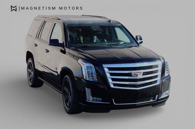 Used 2015 Cadillac Escalade Luxury AWD/4WD image 5