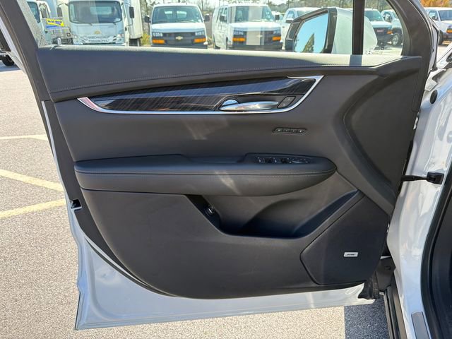 Used 2022 Cadillac XT6 Premium Luxury image 10