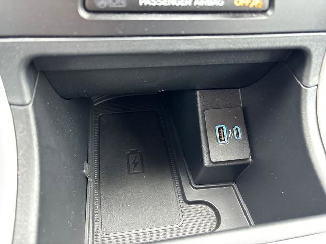 Certified 2024 Ford Edge SEL w/ Convenience Package AWD/4WD image 32