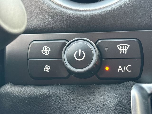 Used 2011 Nissan GT-R Premium image 37