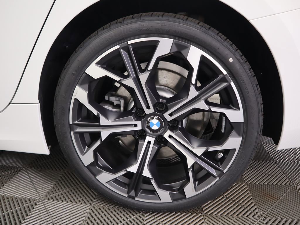 Certified 2025 BMW 330i Sedan w/ Convenience Package image 33