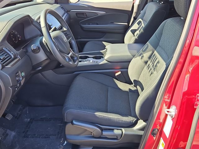 Used 2025 Honda Ridgeline Sport image 11