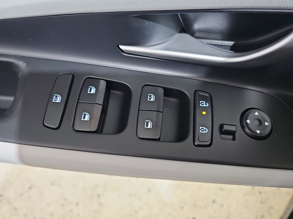 New 2026 Hyundai Elantra Limited image 29