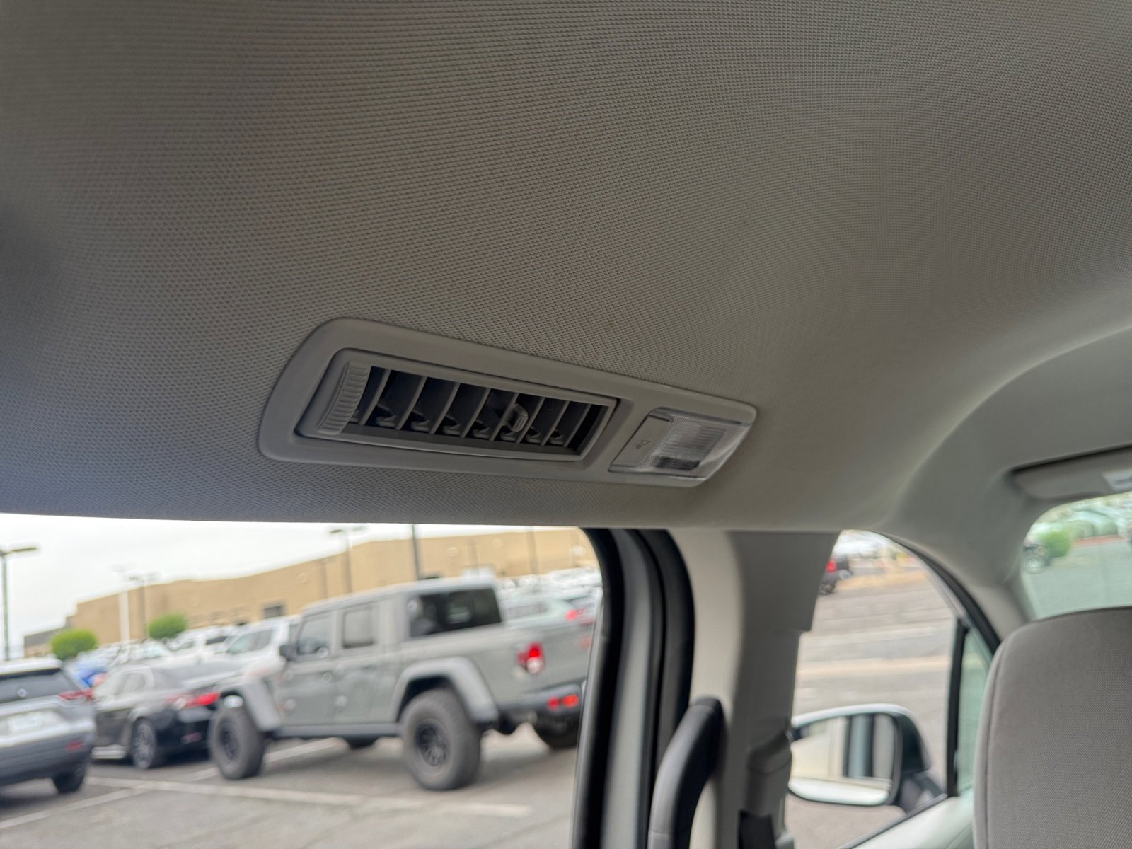 Certified 2023 Toyota Sienna LE FWD image 31