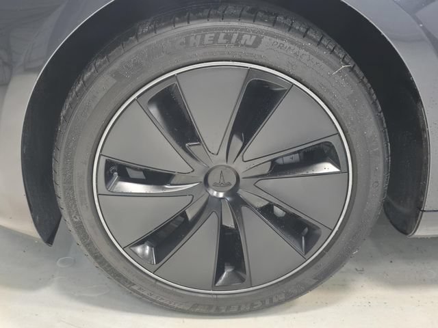 Used 2025 Tesla Model 3 Long Range RWD image 8