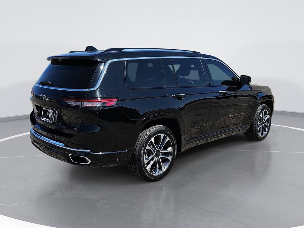 Used 2022 Jeep Grand Cherokee L Overland w/ Luxury Tech Group IV AWD/4WD image 3