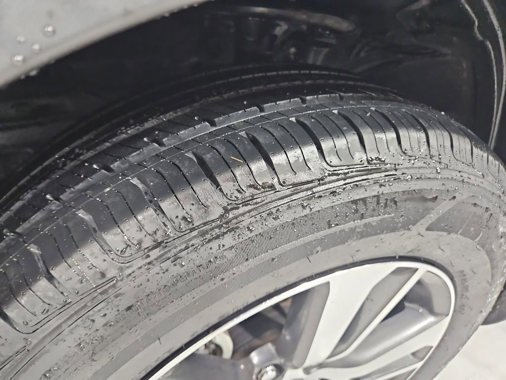 Used 2017 Toyota RAV4 XLE image 28