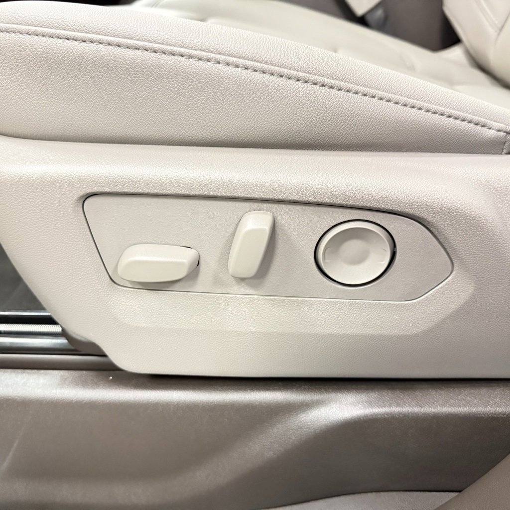 New 2026 GMC Sierra 2500 SLT image 25