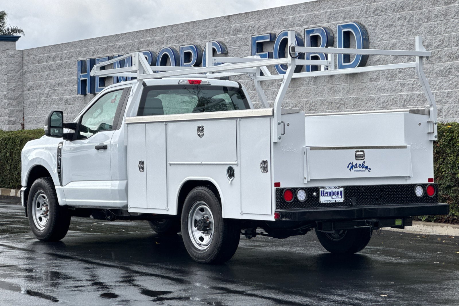 New 2026 Ford F350 XL w/ XL Chrome Package RWD image 6
