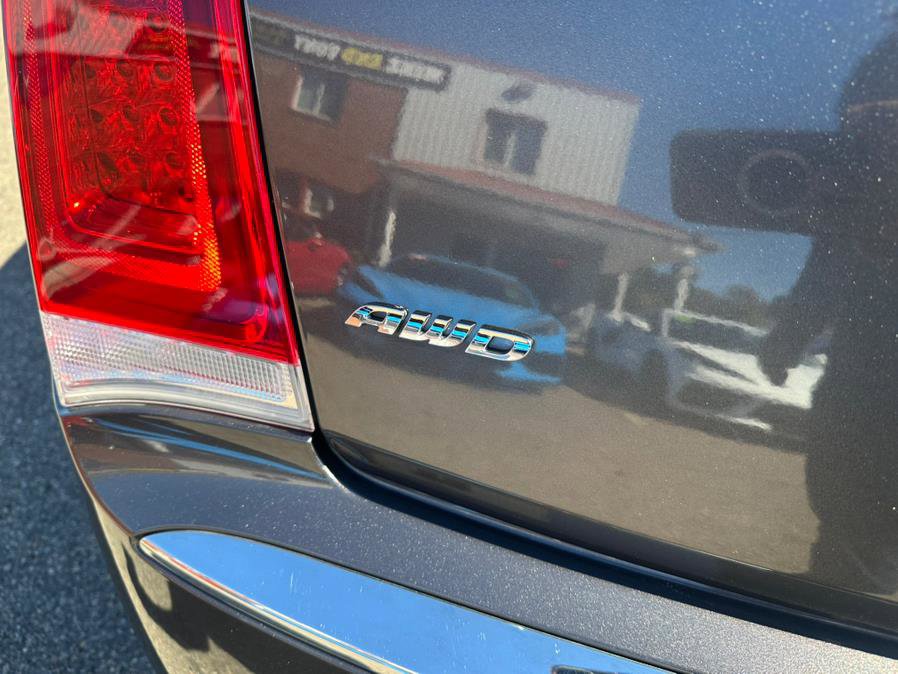 Used 2017 Chrysler 300 Limited w/ Value Package image 30