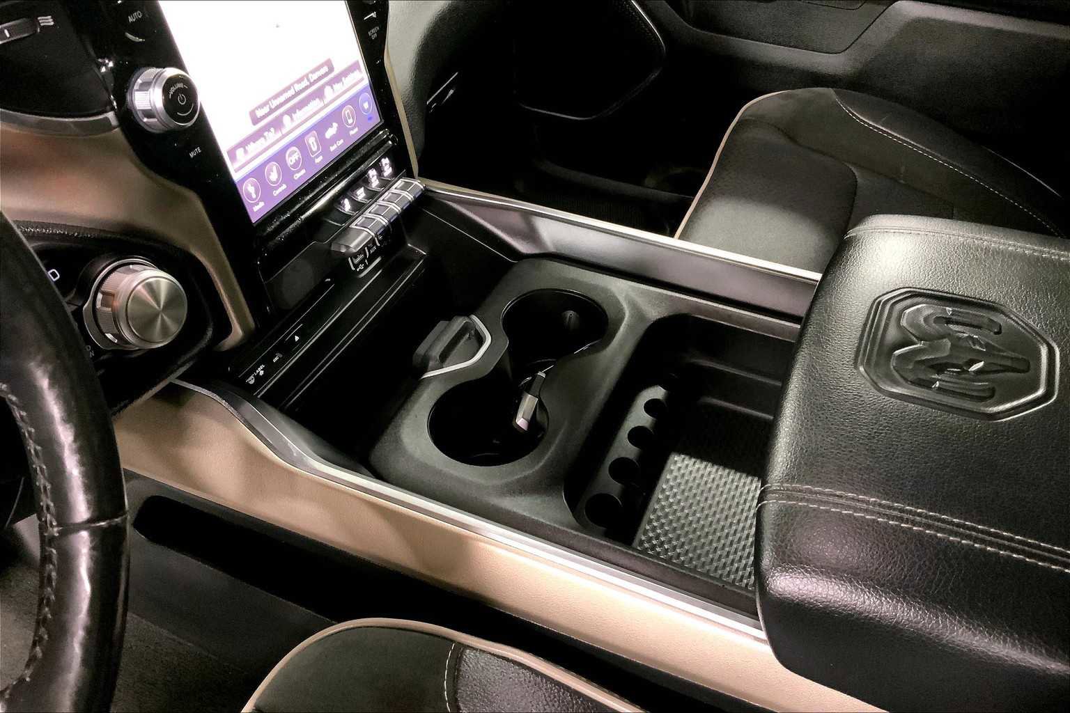 Used 2019 RAM 1500 Laramie w/ Sport Appearance Package image 16