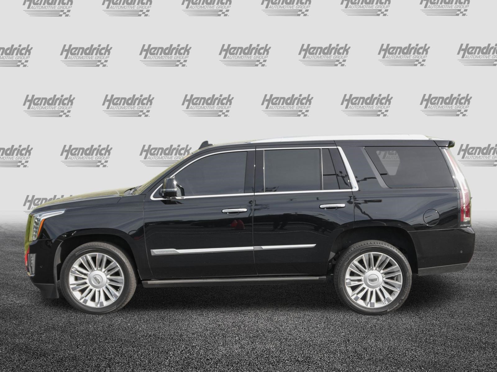 Used 2020 Cadillac Escalade Platinum AWD/4WD image 6