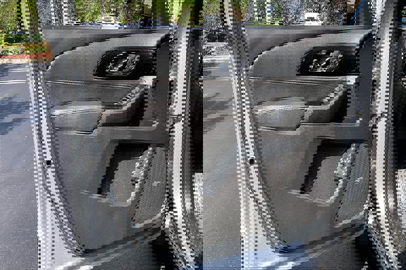 Certified 2023 Chevrolet Traverse RS image 24