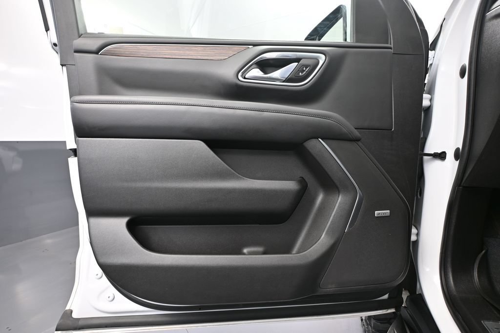 Used 2021 Chevrolet Suburban High Country AWD/4WD image 22