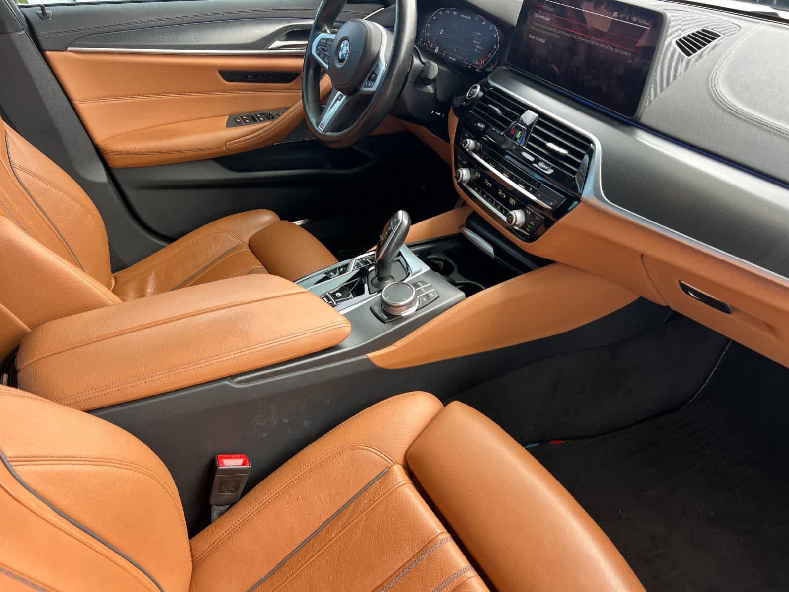 Used 2022 BMW M550i xDrive w/ Premium Package AWD/4WD image 16