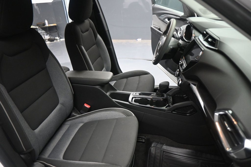 Used 2023 Chevrolet TrailBlazer LT w/ Convenience Package FWD image 20