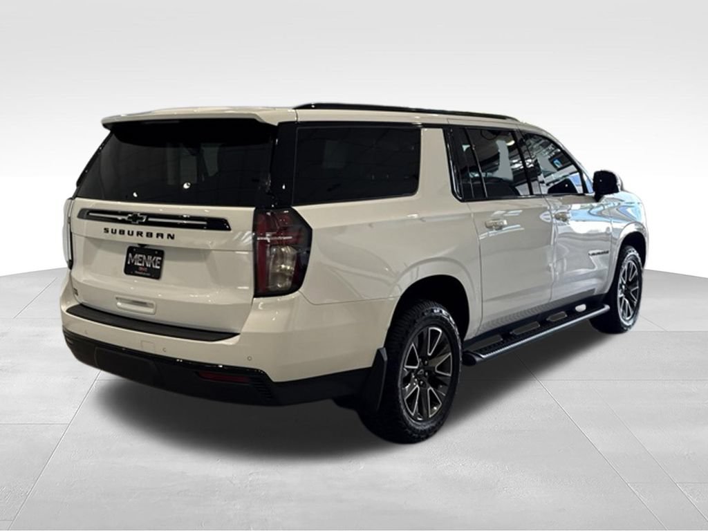 Used 2023 Chevrolet Suburban Z71 w/ Luxury Package AWD/4WD image 7