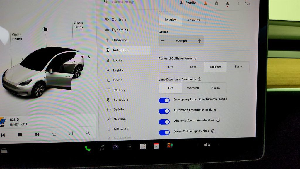 Used 2021 Tesla Model Y Long Range AWD/4WD image 21