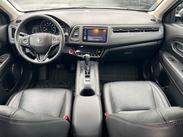 Used 2020 Honda HR-V Touring image 14