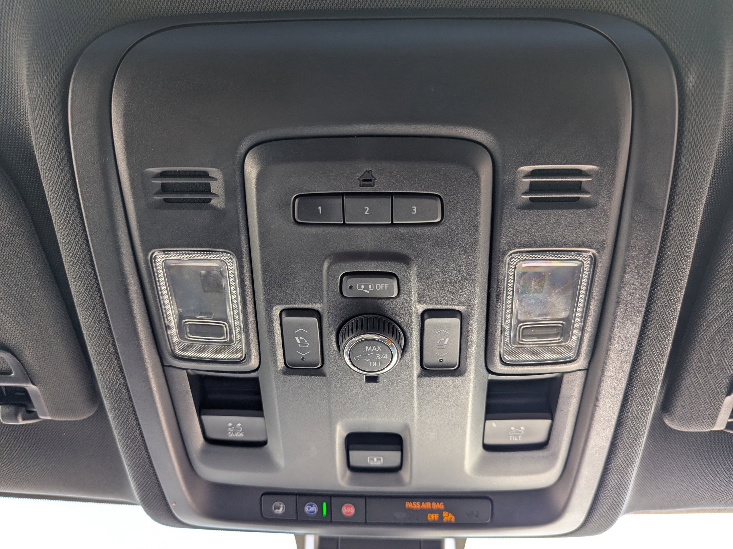 Certified 2021 Chevrolet Tahoe Z71 w/ Z71 Signature Package AWD/4WD image 30