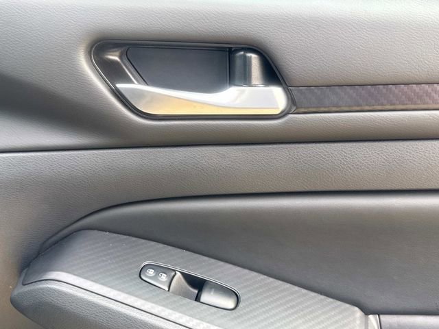 Used 2025 Nissan Altima 2.5 SV image 20