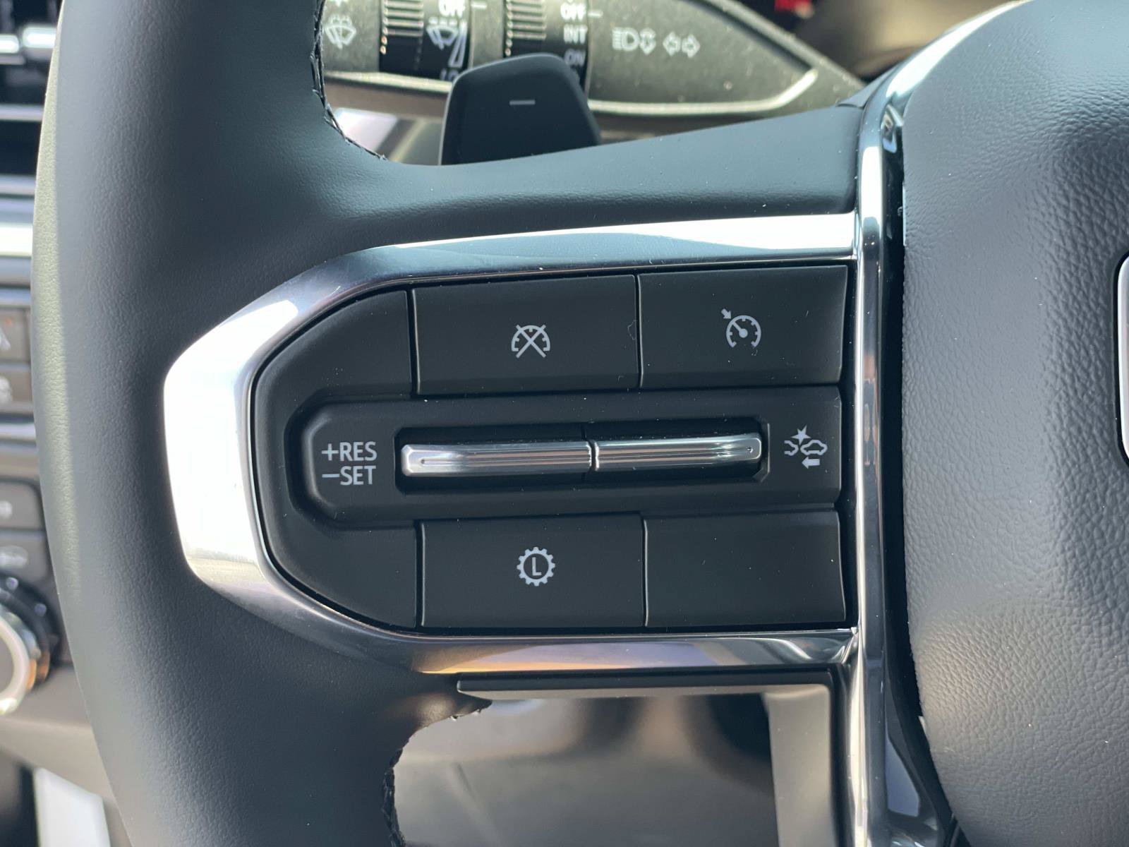 New 2026 GMC Yukon Denali AWD/4WD image 11