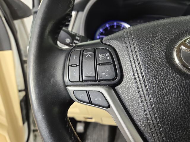 Used 2019 Toyota Highlander Limited image 22