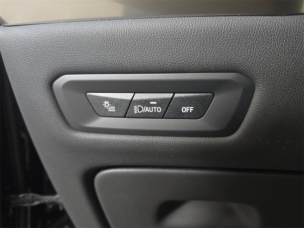 New 2026 BMW X5 xDrive40i w/ M Sport Package image 26