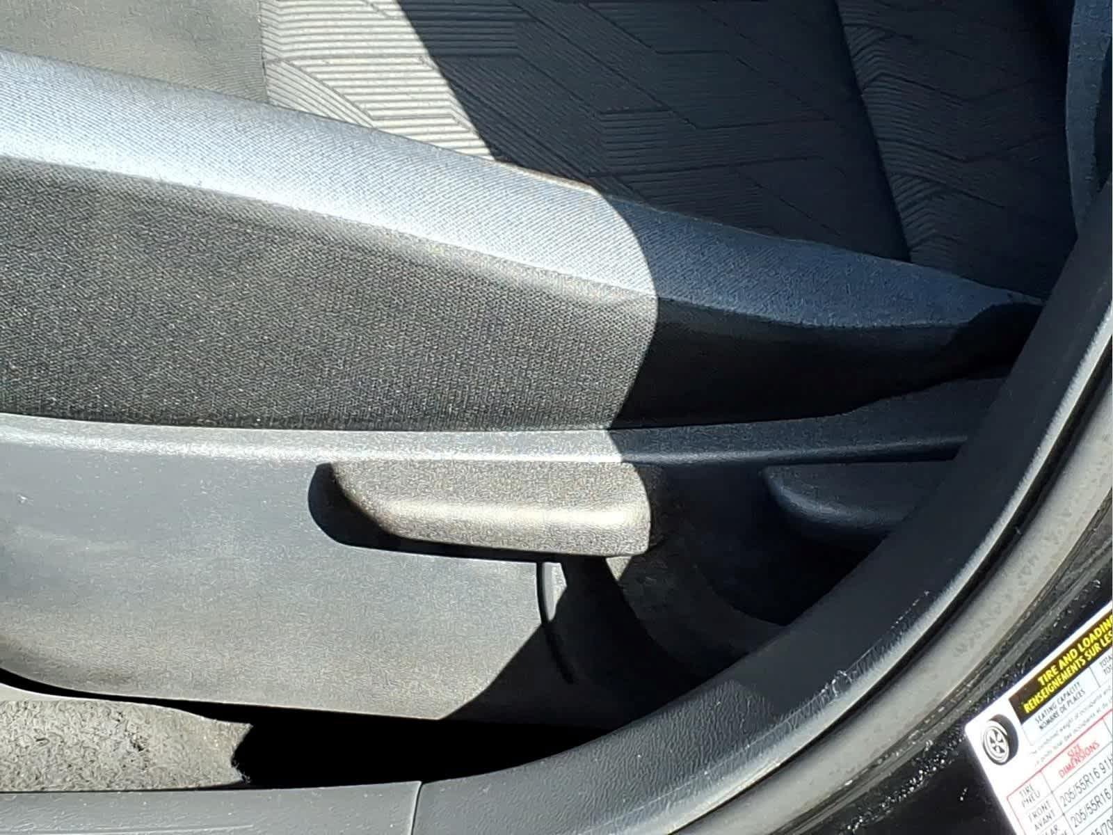 Used 2024 Nissan Versa SV FWD image 16