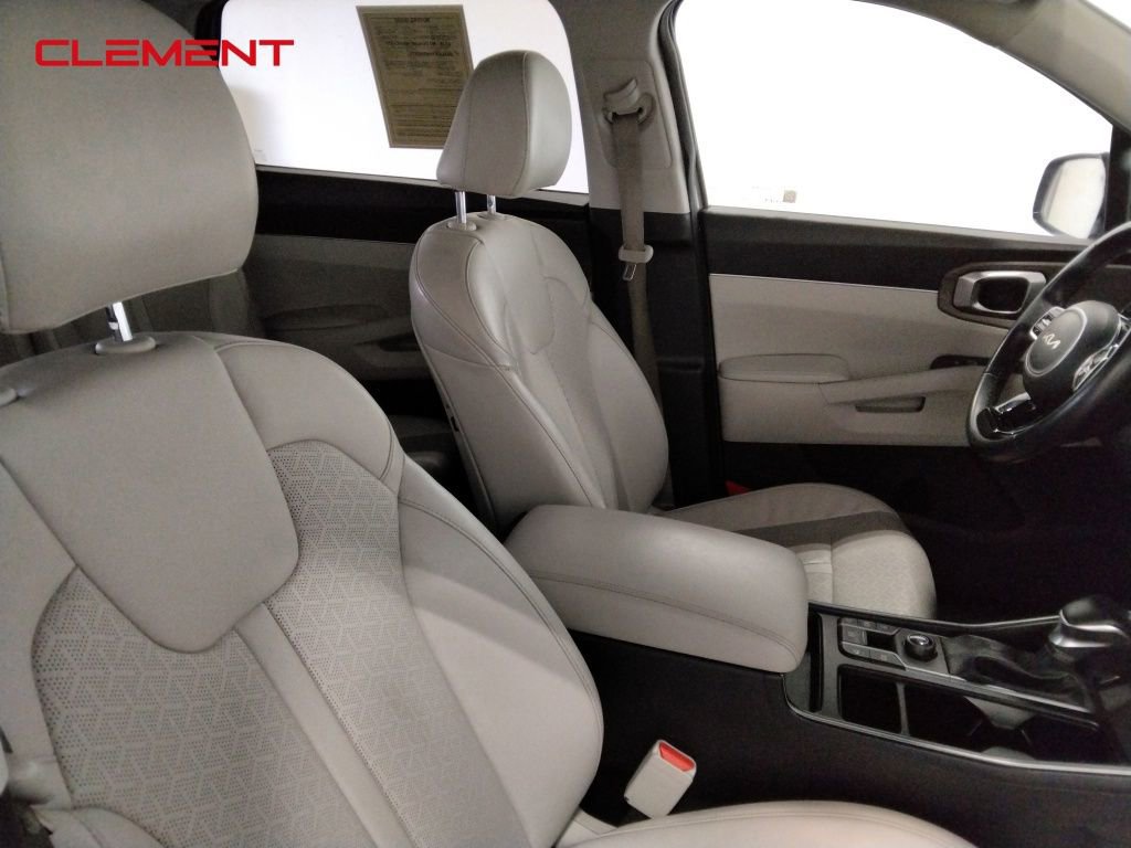 Used 2022 Kia Sorento EX image 38